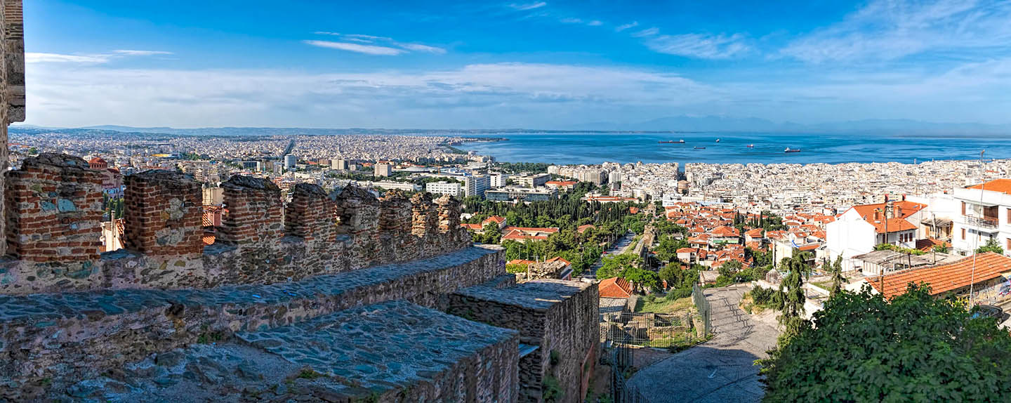 panoramic photo of the city of Thessaloniki (Macedonia Greece)